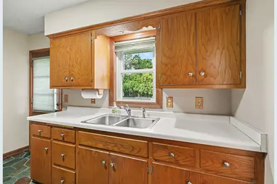 1333 Valders Avenue N, Golden Valley, MN 55427 - Photo 16