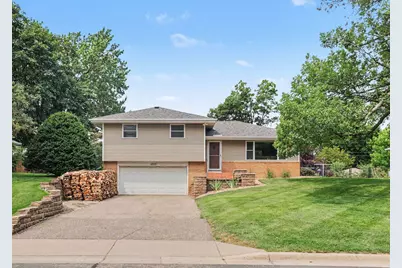 1333 Valders Avenue N, Golden Valley, MN 55427 - Photo 1