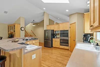 13705 Country Place, Burnsville, MN 55337 - Photo 6
