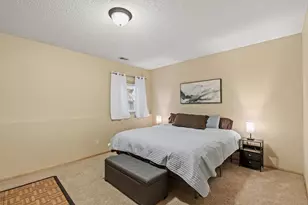13705 Country Pl, Burnsville, MN 55337 - Photo 32