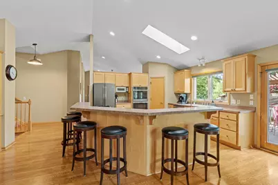 13705 Country Place, Burnsville, MN 55337 - Photo 4