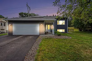 939 Savannah Rd, Eagan, MN 55123 - Photo 1
