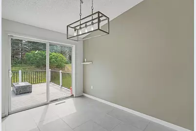 939 Savannah Road, Eagan, MN 55123 - Photo 8