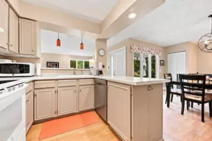 303 Elan Ct, Woodbury, MN 55125 - Photo 22