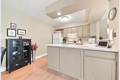 303 Elan Court, Woodbury, MN 55125 - Photo 18