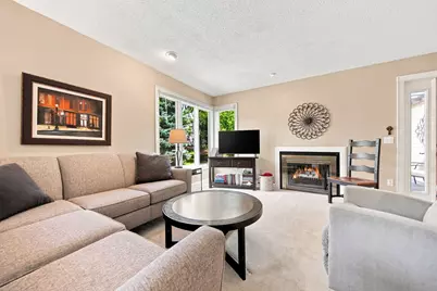 303 Elan Court, Woodbury, MN 55125 - Photo 10