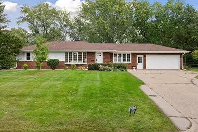 11201 Ewing Avenue S, Bloomington, MN 55431 - Photo 2