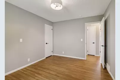 11201 Ewing Avenue S, Bloomington, MN 55431 - Photo 18
