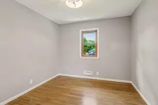 11201 Ewing Ave S, Bloomington, MN 55431 - Photo 16