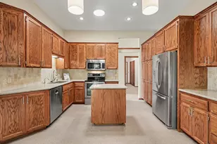17703 Landmark Ct, Lakeville, MN 55044 - Photo 8