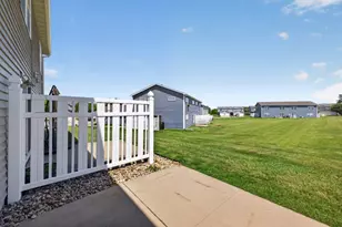 626 Pointe Ct SW, Rochester, MN 55902 - Photo 18