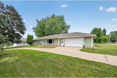 401 20th Street SW, Rochester, MN 55902 - Photo 2