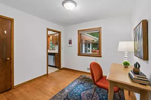 9235 Queen Ave S, Bloomington, MN 55431 - Photo 16