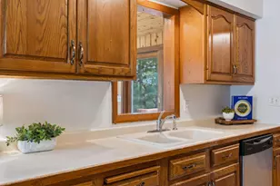 9235 Queen Ave S, Bloomington, MN 55431 - Photo 10