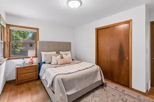 9235 Queen Ave S, Bloomington, MN 55431 - Photo 18