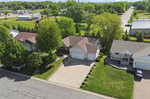 211 7th St S, Winsted, MN 55395 - Photo 36