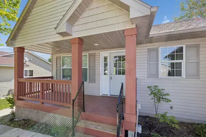 211 7th Street S, Winsted, MN 55395 - Photo 2