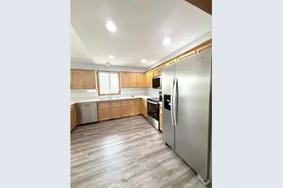 211 7th Street S, Winsted, MN 55395 - Photo 10