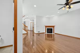 10008 Iris Ln, Eden Prairie, MN 55347 - Photo 2