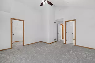 10008 Iris Ln, Eden Prairie, MN 55347 - Photo 18
