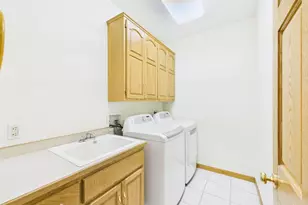 12999 Garvin Brook Ln, Apple Valley, MN 55124 - Photo 14