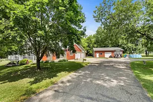 17256 Northwood Dr, Paynesville, MN 56362 - Photo 4