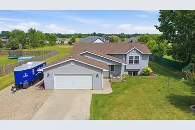 605 W 8th Avenue, Osakis, MN 56360 - Photo 1