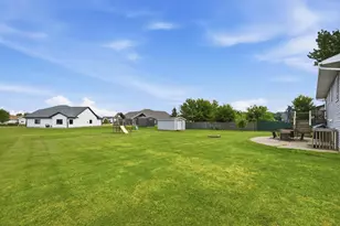 605 W 8th Ave, Osakis, MN 56360 - Photo 26