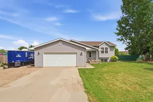 605 W 8th Ave, Osakis, MN 56360 - Photo 32