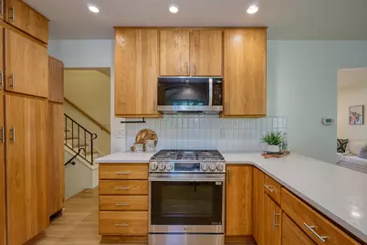565 Transit Avenue W, Roseville, MN 55113 - Photo 10