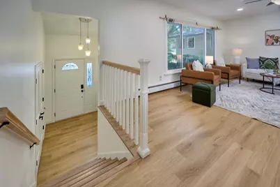 565 Transit Avenue W, Roseville, MN 55113 - Photo 4
