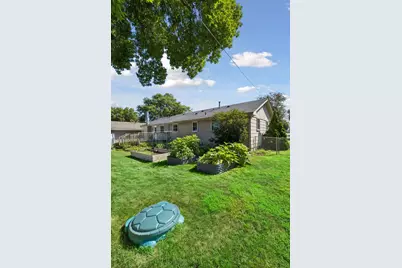 702 Madison Street S, Shakopee, MN 55379 - Photo 34