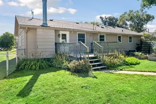 702 Madison St S, Shakopee, MN 55379 - Photo 36