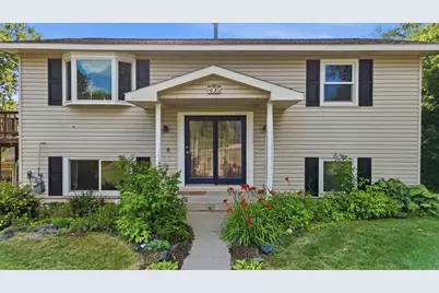 405 SW 1st Avenue, Grand Rapids, MN 55744 - Photo 2