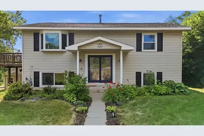 405 SW 1st Avenue, Grand Rapids, MN 55744 - Photo 1
