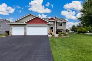 279 Kiso Ave, Shakopee, MN 55379 - Photo 2
