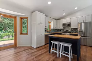 2455 Queensport Rd, Woodbury, MN 55125 - Photo 4