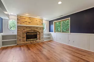 2455 Queensport Rd, Woodbury, MN 55125 - Photo 10