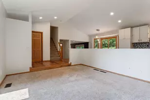 2455 Queensport Rd, Woodbury, MN 55125 - Photo 8