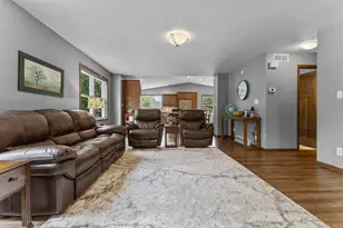 705 N Estates Ave, Litchfield, MN 55355 - Photo 20
