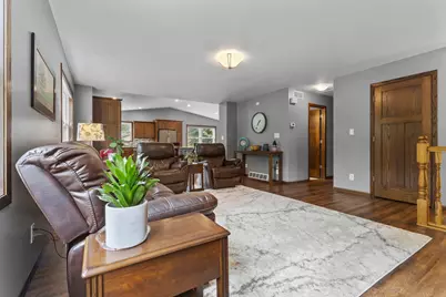 705 N Estates Avenue, Litchfield, MN 55355 - Photo 18