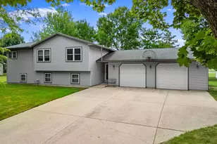 705 N Estates Ave, Litchfield, MN 55355 - Photo 8