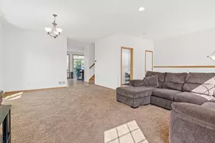 15871 Freedom Ln, Apple Valley, MN 55124 - Photo 6