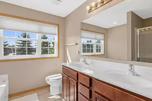 15871 Freedom Ln, Apple Valley, MN 55124 - Photo 20