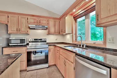 1098 Heather Drive, Woodbury, MN 55129 - Photo 12