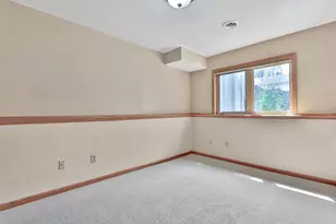 1098 Heather Dr, Woodbury, MN 55129 - Photo 18