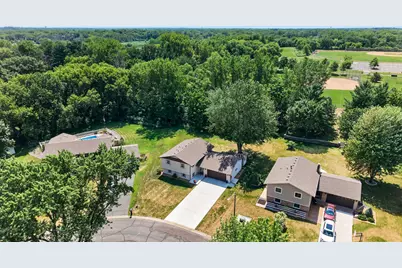 460 Hawes Avenue, Vadnais Heights, MN 55127 - Photo 36