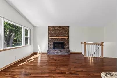 460 Hawes Avenue, Vadnais Heights, MN 55127 - Photo 8