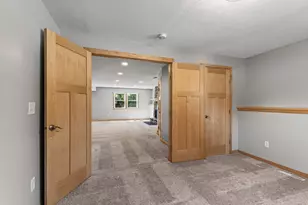 460 Hawes Ave, Vadnais Heights, MN 55127 - Photo 20