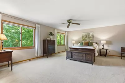 8819 Rainier Court, Woodbury, MN 55125 - Photo 12